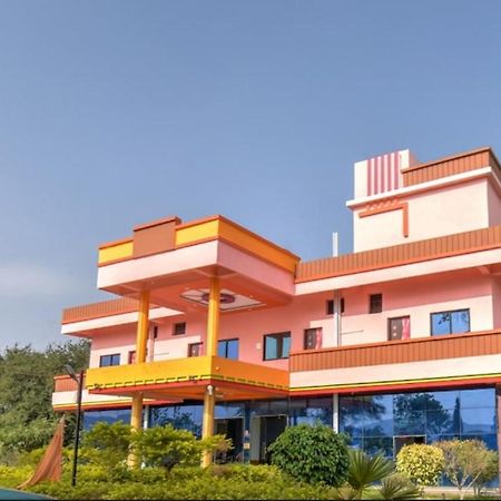 Hotel Nisarg Lodging And Restaurant أورانغاباد المظهر الخارجي الصورة