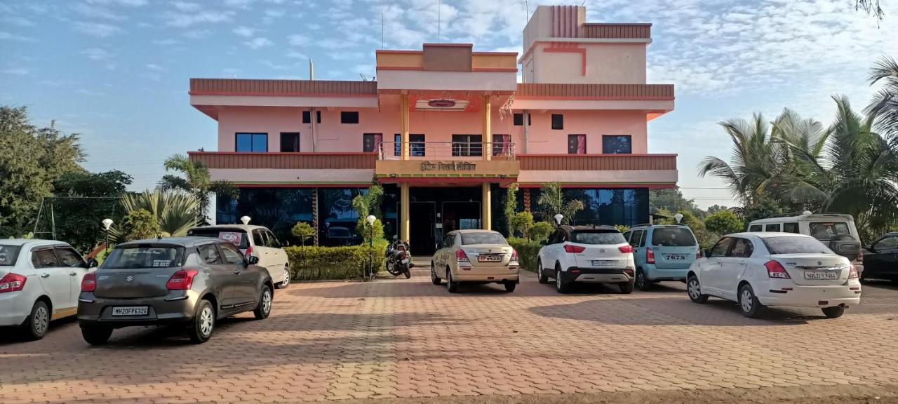 Hotel Nisarg Lodging And Restaurant أورانغاباد المظهر الخارجي الصورة